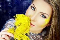 make-up-yellow